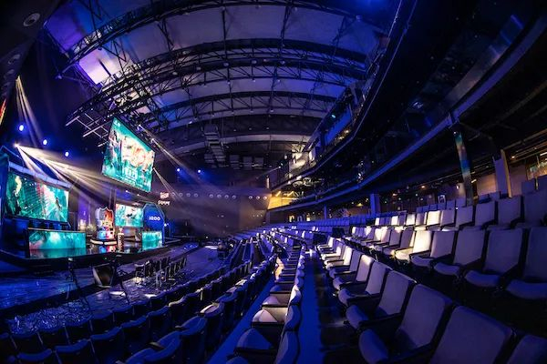 还是团队协 还是团队协