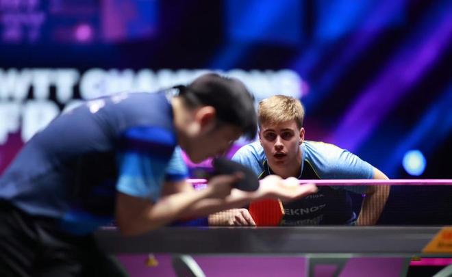 体校学生训 体校学生训