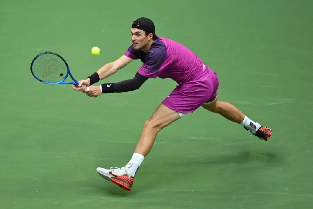 使他们在困 使他们在困