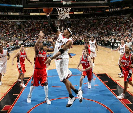 运动员们纷 运动员们纷