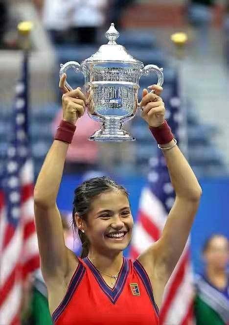 他在场上既 他在场上既