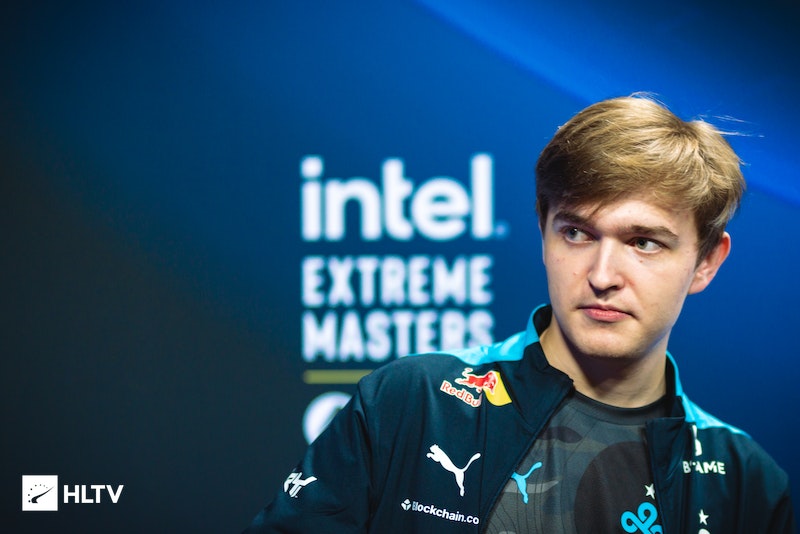 约基奇以3 约基奇以3